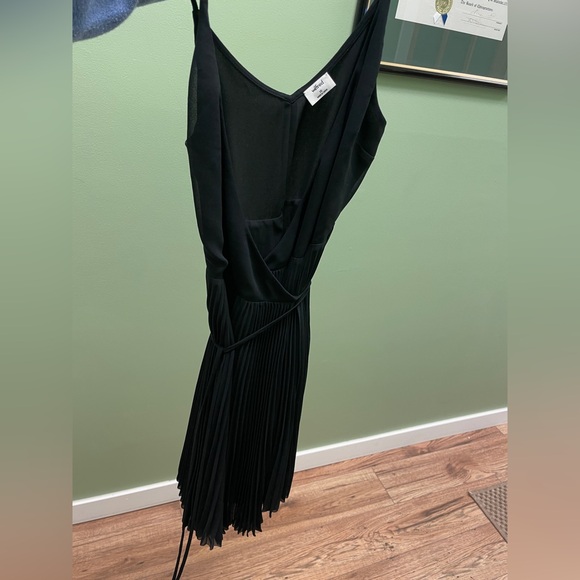 Wilfred Beaune Dress - Picture 6 of 7